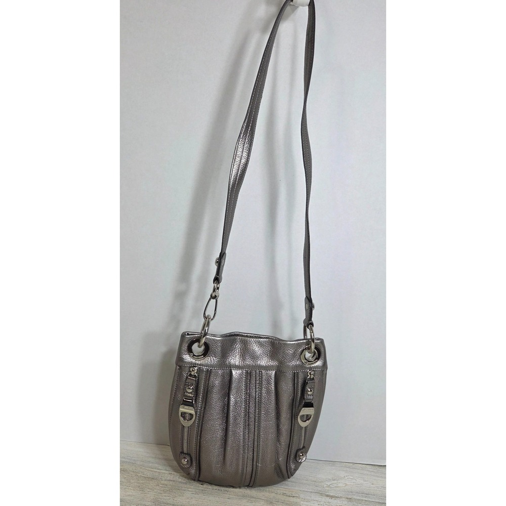 B. Makowsky Metallic Silver Pebbled Leather Crossbody Shoulder Bag Purse